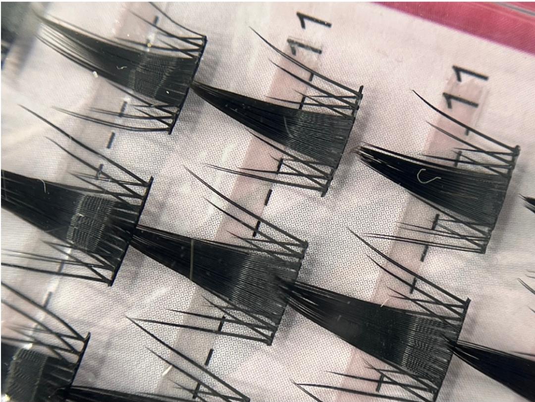 پالت مژه دونه ای انیمه برند (Home Lash)