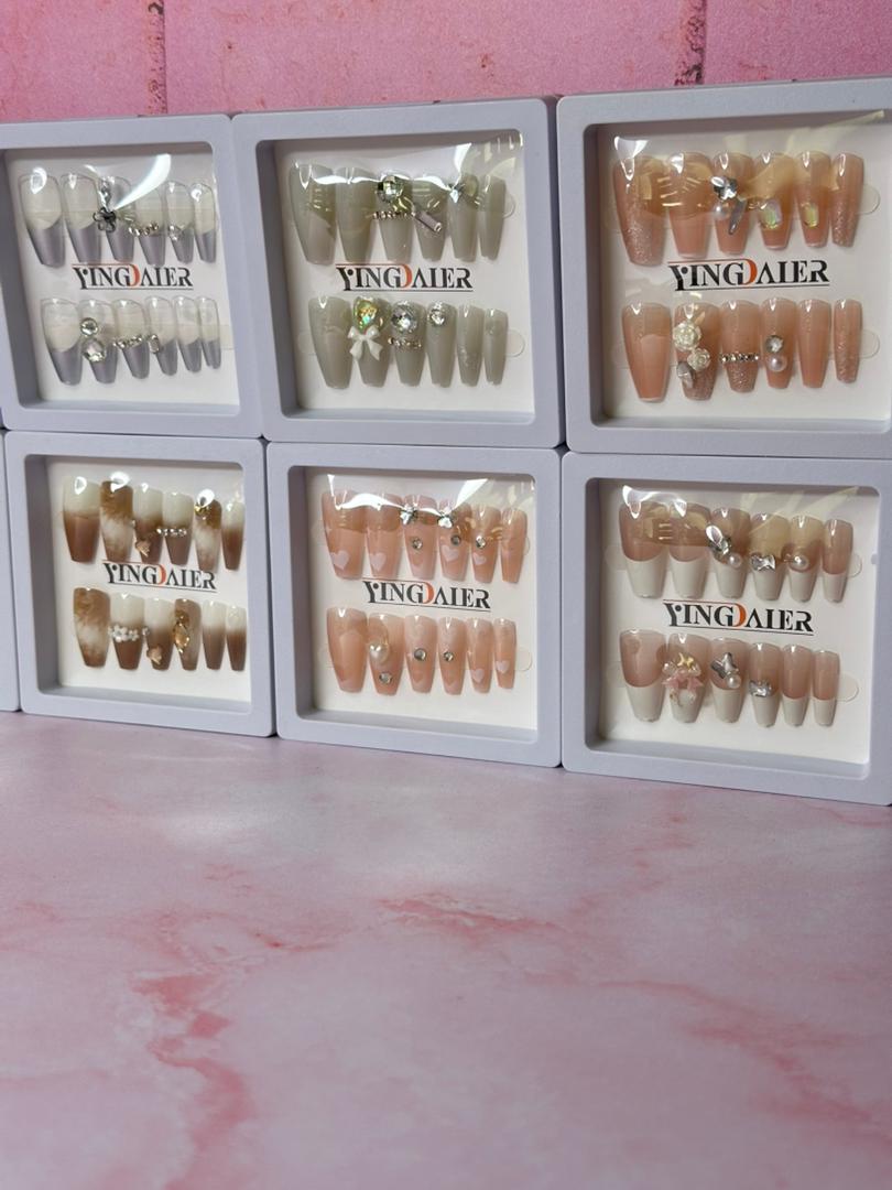 ناخن مصنوعی دیزاین دار مدل گلدانی فقط عمده